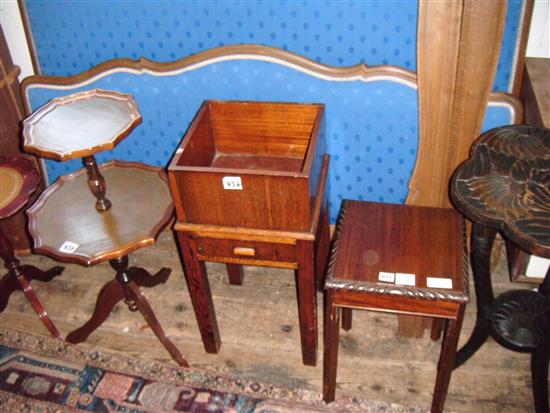 2 tier occasional table and 4 other tables